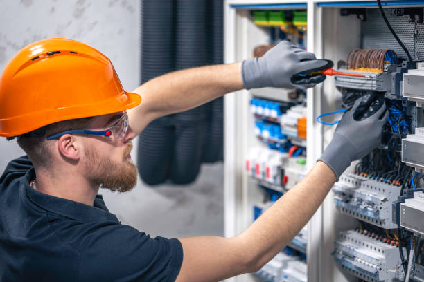 Best Electrical Contractors for Businesses  in Treasure Island, FL